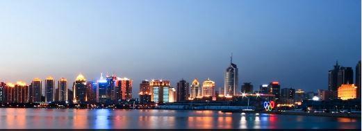 Qingdao oder deutsch "Tsingtao"